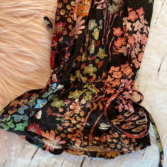 NWT Ted Baker Hendria Floral Mini Dress with Ruffle Details sz 0 - Picture 8 of 16